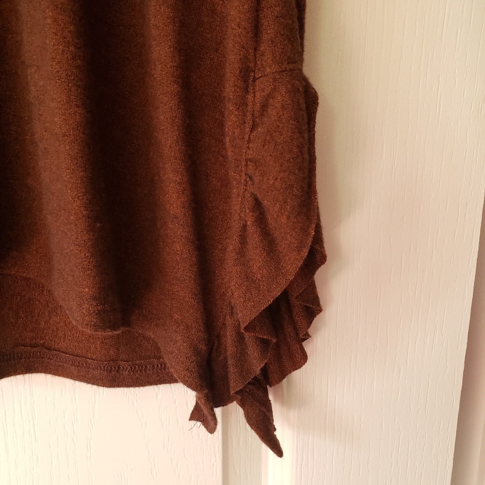 Women's Ruffle Tunic - Picture 4 of 5